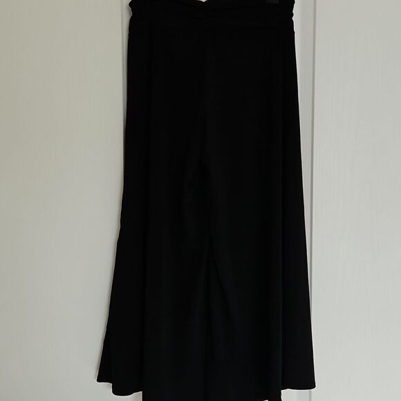Elegant Black Midi Palazzo Pants - Picture 3 of 16